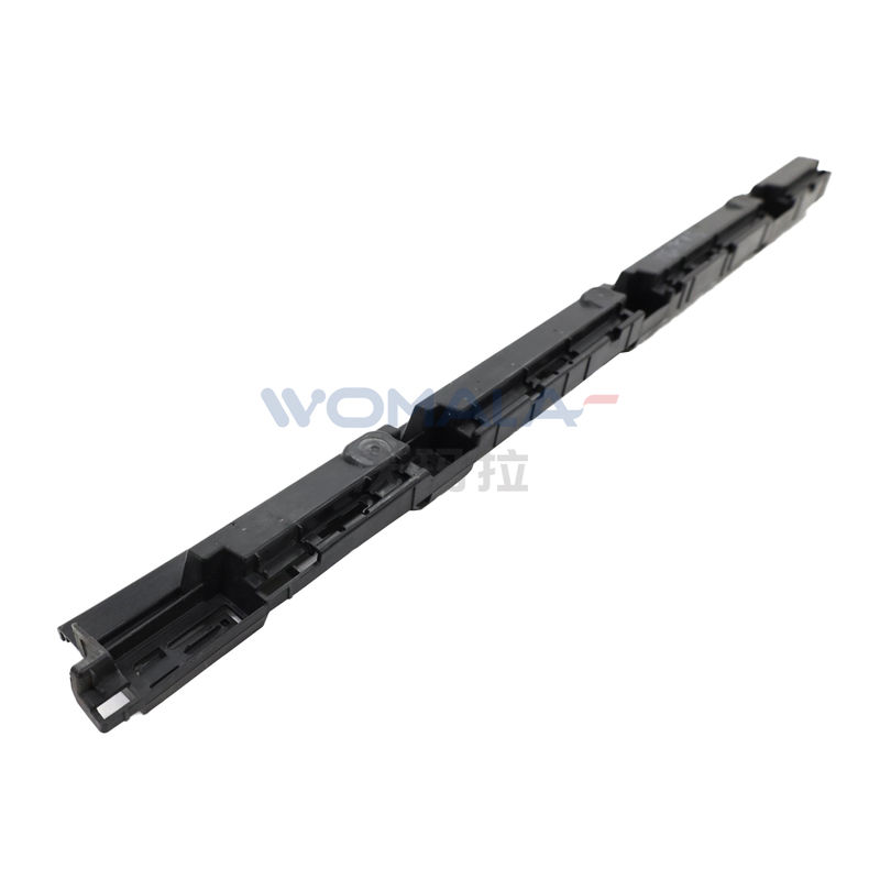 براکت صفحه محافظ زیر سپر سمت راست وومالا OE 31447324 برای ولوو S90L